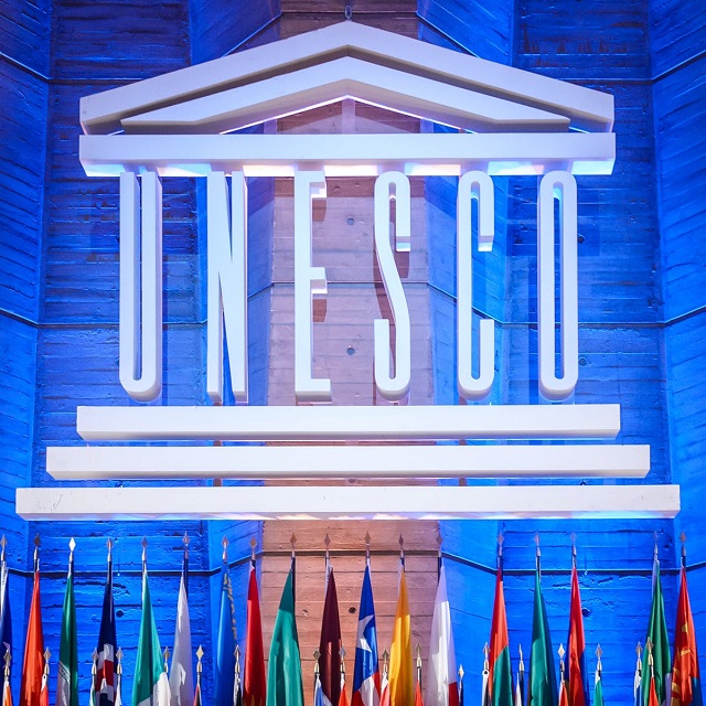 UNESCO calls on all sides to refrain from any attacks on, or harm to, children, teachers, education personnel or schools, and urges them to uphold the right to education