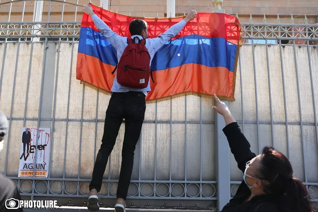People hold a protest action front of the Italy Embassy in Armenia against indifference to the conflict between Artsakh Republic and Azerbaijan 