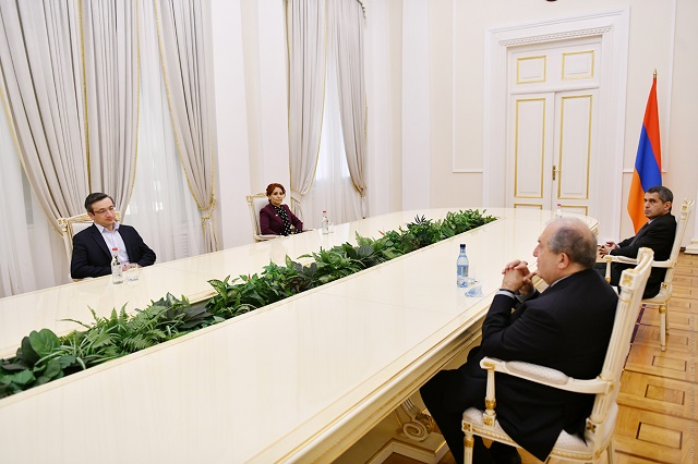 President Armen Sarkissian met with Gevorg Gorgisyan, the secretary of the NA “Bright Armenia” faction and, Ani Samsonian, member of the faction