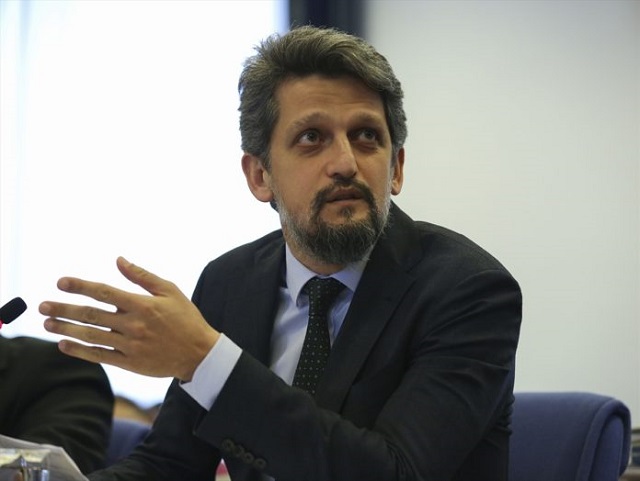 Garo Paylan brings up issue in Turkish Parliament of suspended elections for minority institutions