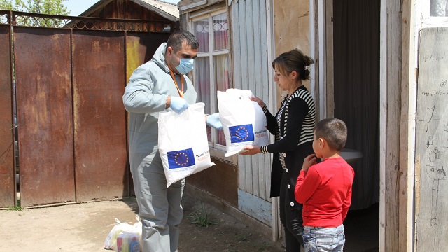 EU helps displaced families from Nagorno–Karabakh