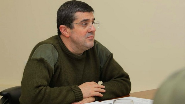 Arayik Harutyunyan signed a decree on demobilization
