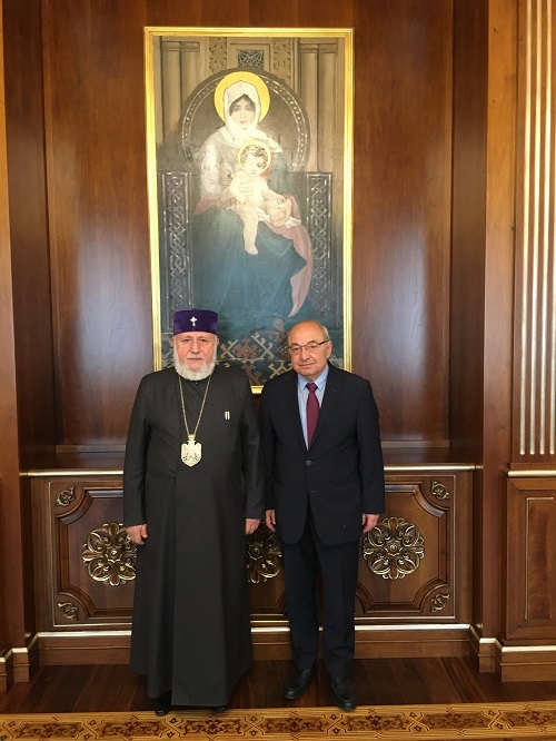 Catholicos of All Armenians met with Mr. Vazgen Manukyan