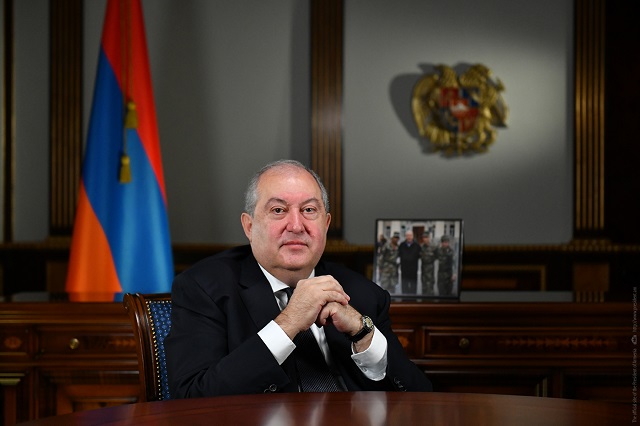 ‘The memory of our fallen heroes obliges all Armenians to unite around the Homeland and consolidate our forces’: Armen Sarkissian