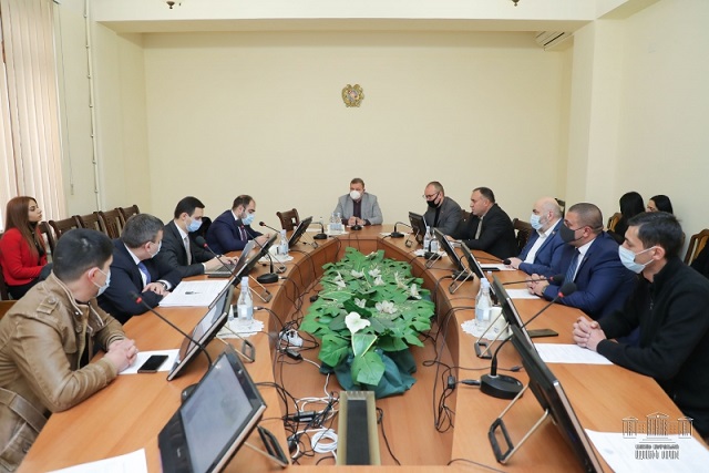 The Deputy Ministers presented the causes of the economic depression situation created in the country