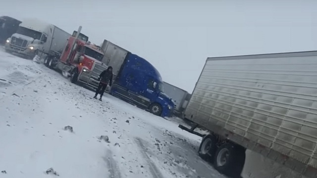 Dilijan-Vanadzor roadway and Noyemberyan-Jujevan roadway, Dilijan turns of Tavush province are closed for trucks