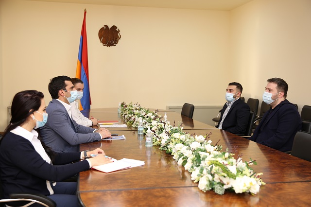 Hakob Arshakyan met with the film production team on the Armenia’s startup ecosystem