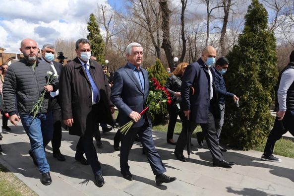Serzh Sargsyan paid tribute to the memory of Andranik Margarian