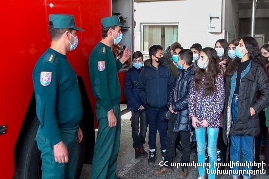 The pupils got acquainted with the daily life of firefighters