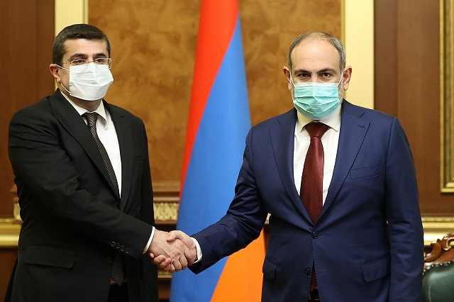 “I consider it important to share with you the content of my talks with the President of the Russian Federation,” Prime Minister tells the President of the Republic of Artsakh