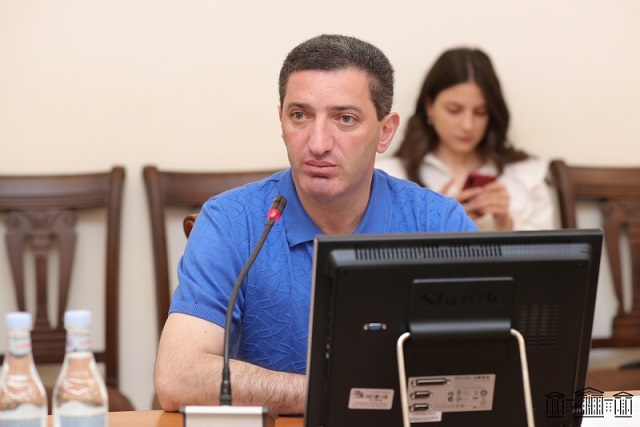 ‘Can anyone here claim that Artsrun Hovhannisyan did not know what he was talking about?’: Gevorg Petrosyan presents bill to punish lying officials