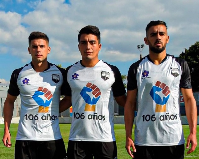 Argentine football club wear special jersey to mark Armenian Genocide anniversary