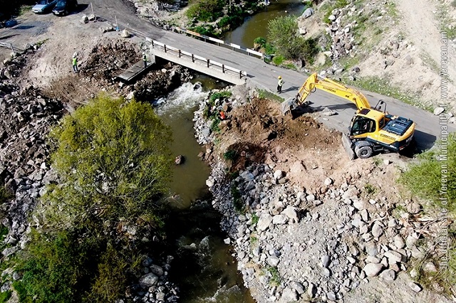 Bridge in “Korea canyon” being renovated