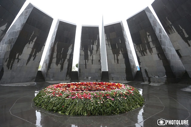 Armenians around the world commemorate 108th anniversary of Armenian Genocide