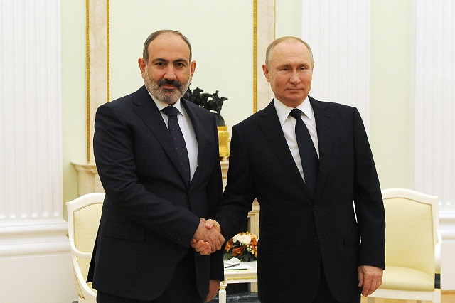Nikol Pashinyan informs Vladimir Putin about the situation in Syunik Marz