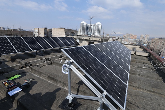 Solar photovoltaic panels placed in 100 buildings in Yerevan