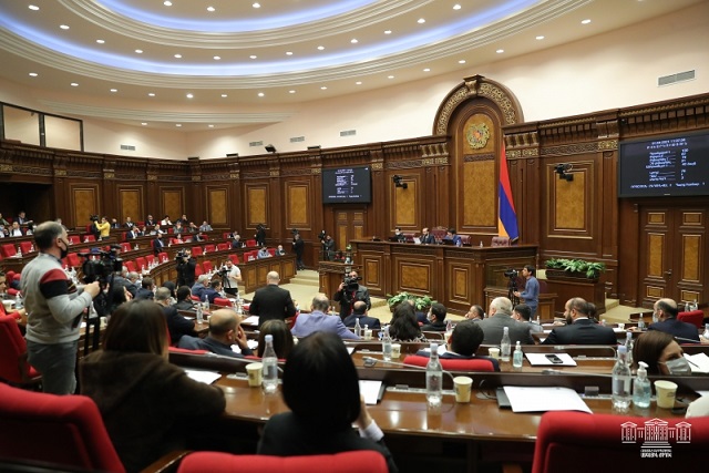 Draft Law on Amending the Electoral Code Passed in First Reading