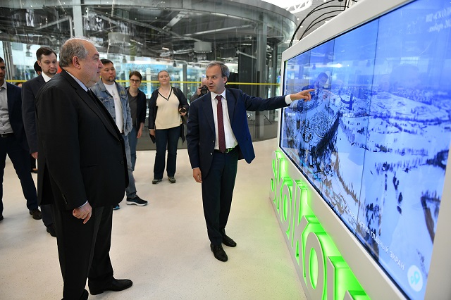 Discussing the possibilities of implementing a joint scientific-technological program. President Armen Sarkissian visited the Skolkovo Innovation Centre in Moscow