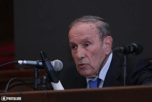 Armenia’s first President: ‘Aliyev is convinced that Nikol will not win this election, and taking advantage of his weakness, Aliyev tries to extort as much as possible’