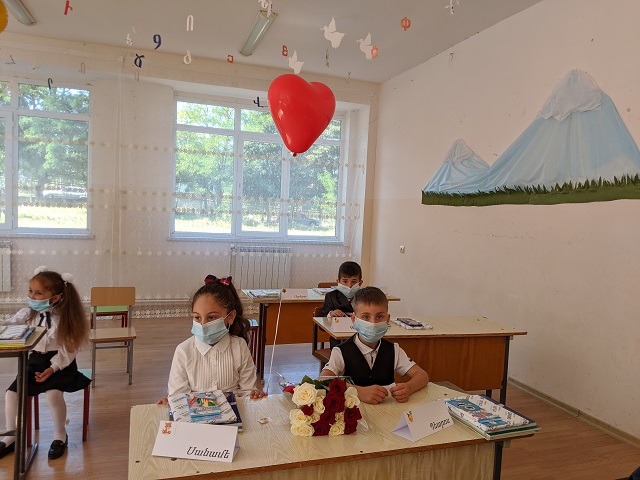 Teach For Armenia and Ucom join forces to expand education opportunities