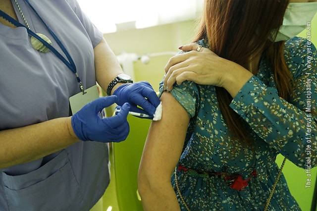 Why should we get vaccinated against COVID-19? Leading specialists of the sphere share details