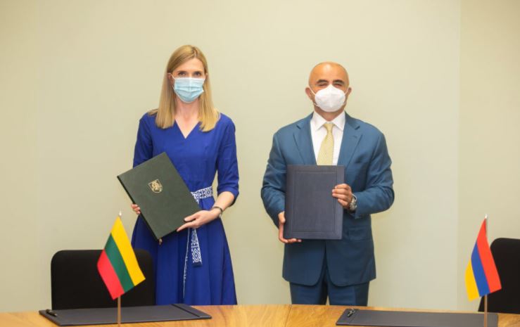 Armenia, Lithuania sign protocol on implementation of Readmission Agreement