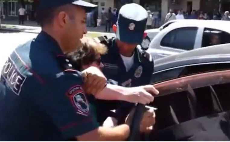 Incident in Ejmiastin: Elderly woman criticizing Pashinyan taken into custody by force