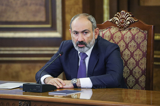 Nikol Pashinyan congratulates “Armenia”, “I Have Honor” blocs on passing to parliament