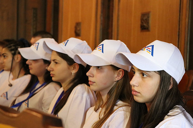Diaspora Youth Program Brings Over 400 Diaspora Armenian Teens to Armenia