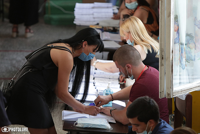 Armenia election: 38.17% of voters cast their ballot as of 5 pm