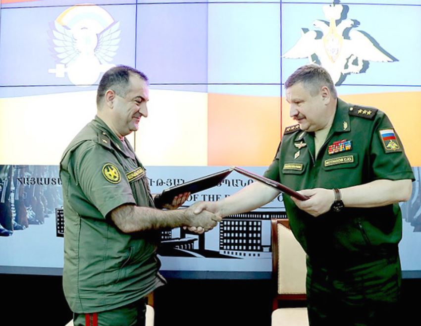 Directions of future Armenian-Russian military cooperation discussed in Yerevan