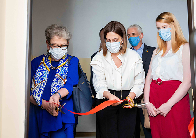 The European Union and WHO donate modern X-ray equipment  to the Martuni Medical Center