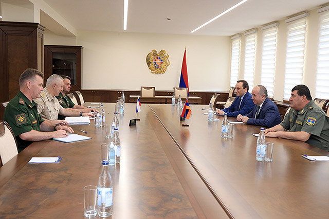 Arshak Karapetyan and Rustam Muradov discussed the situation on the Armenian-Azerbaijani border