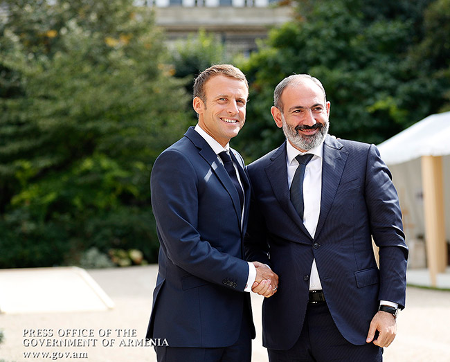 Prime Minister Pashinyan praises French President Emmanuel Macron’s “exclusive role” for developing ties