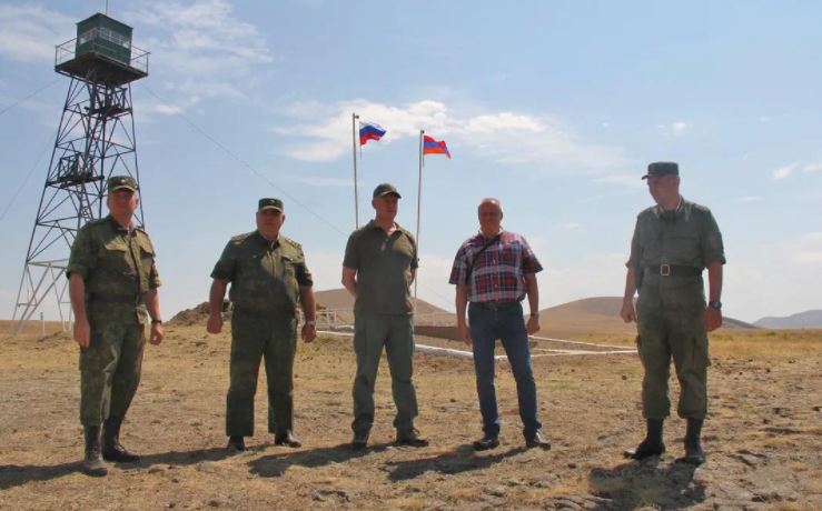 Russian Ambassador visits guard posts on Armenian-Turkish border