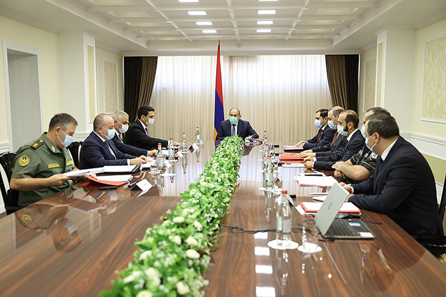 PM Pashinyan chairs meeting of the Security Council