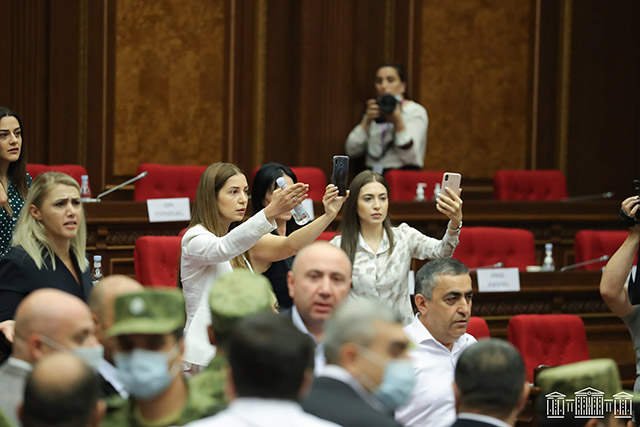 Armenian Parliamentarians Brawl While the Barbarians are at the Gates
