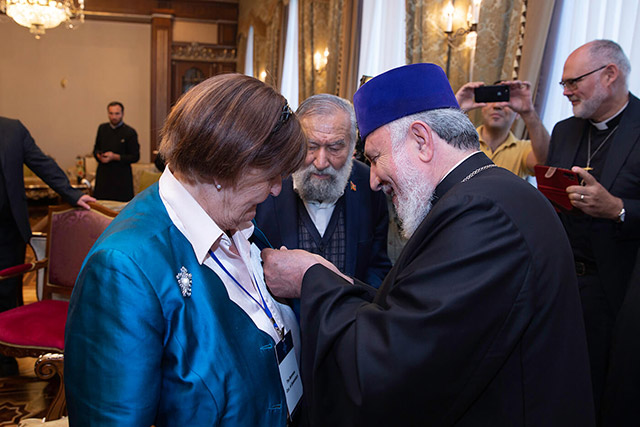 Baroness Caroline Cox awarded St. Sahak – St. Mesrop Order of the Armenian Apostolic Church