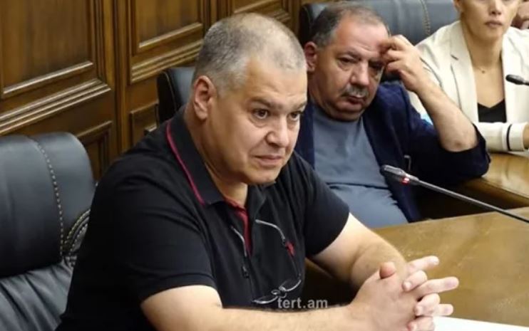 Insults addressed to former officials continue: Davit Harutyunyan