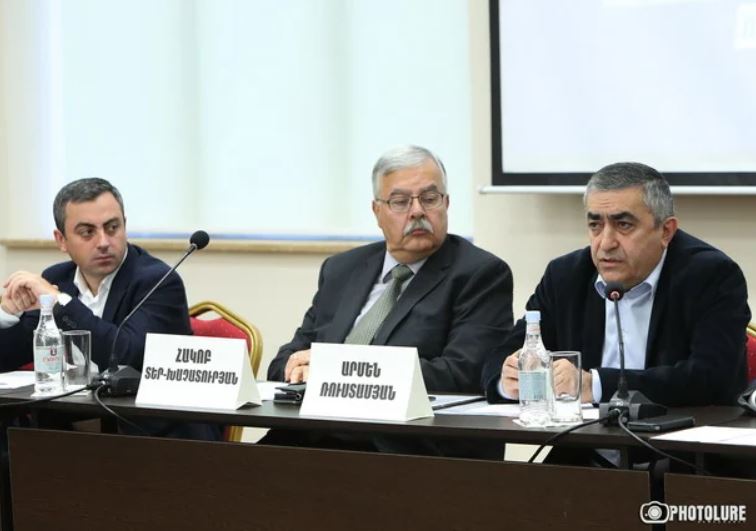 “Armenia is facing a dilemma – peace due to the strengthening of Armenia or at the expense of the Turkification of Armenia?”: Armen Rustamyan