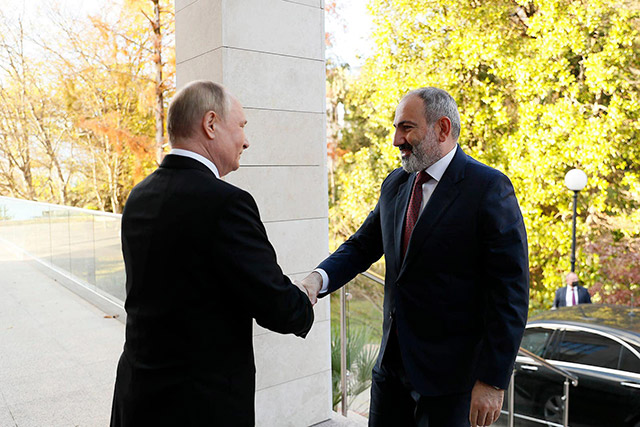 Vladimir Putin sends congratulatory message to Nikol Pashinyan on upcoming holidays