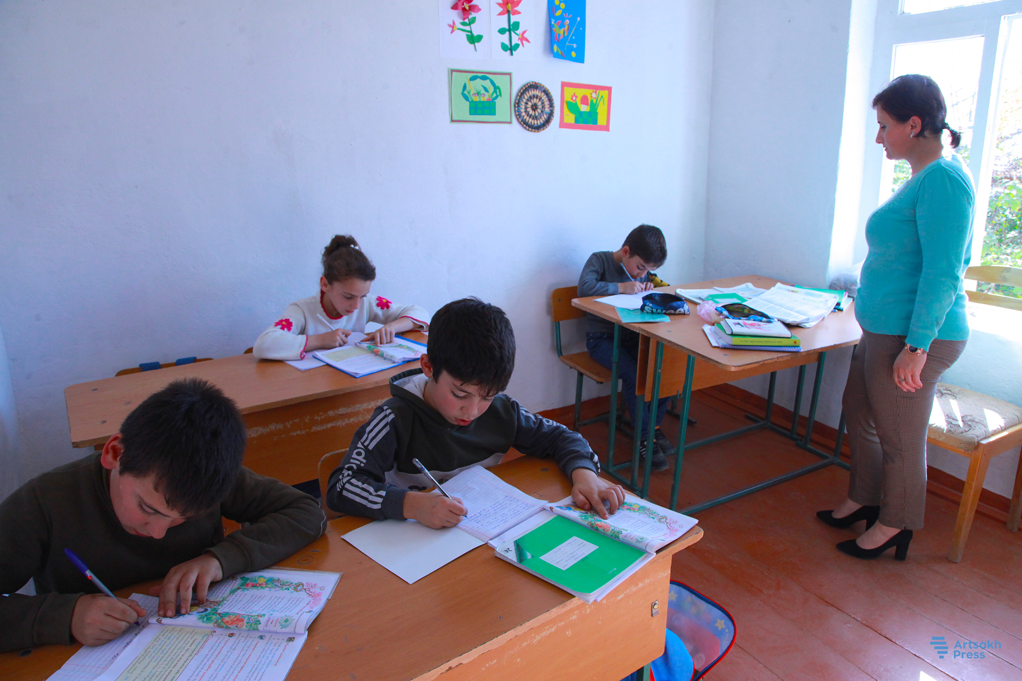 After the ceasefire, all the teachers and students returned to Shahmasur