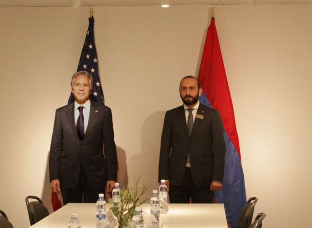 Armenian FM, US State Secretary discuss Karabakh conflict settlement
