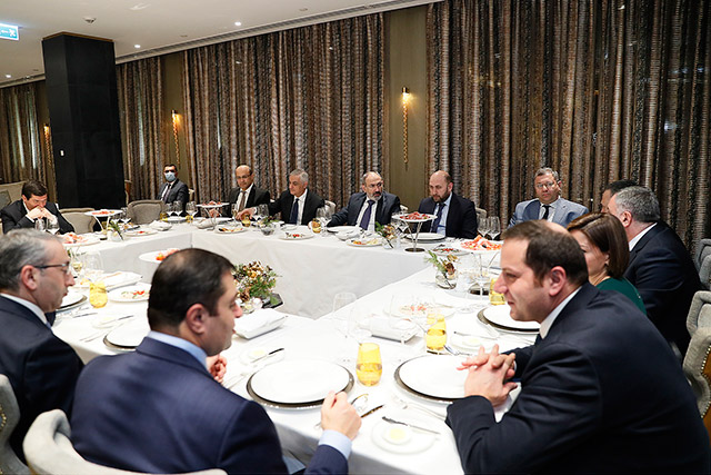 Pashinyan had a working dinner with the heads of banks