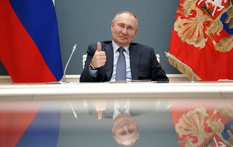 Putin decides to immediately recognize DPR, LPR sovereignty