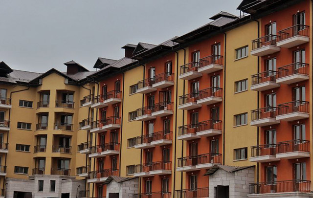 Furnishing work is being carried out in the newly built apartment buildings on Stepanakert’s Tumanyan Street