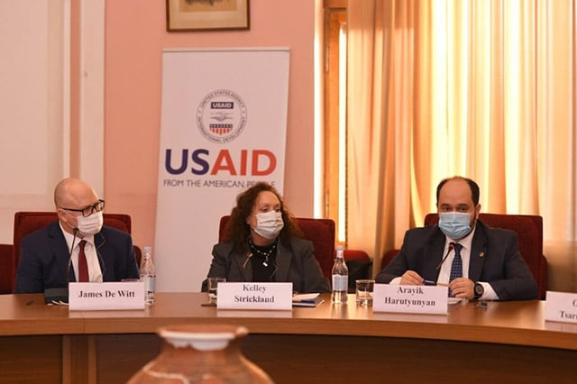 The three-month program is implemented by the International Republican Institute with the support of the Office of the Prime Minister of the Republic of Armenia and the USAID