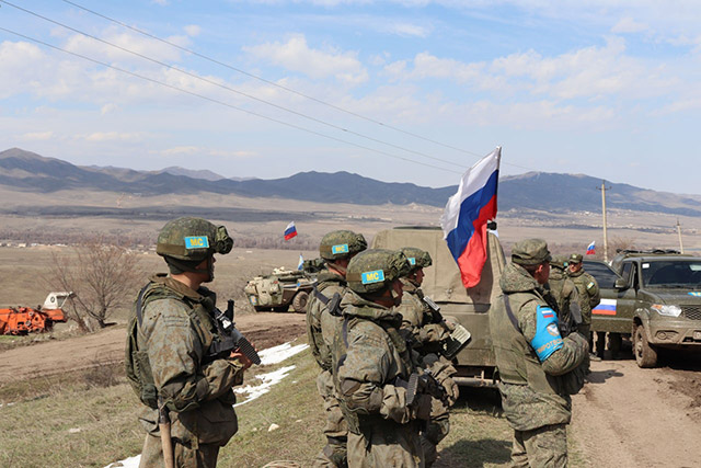 Russian troops reassure Karabakh leaders over new corridor to Armenia