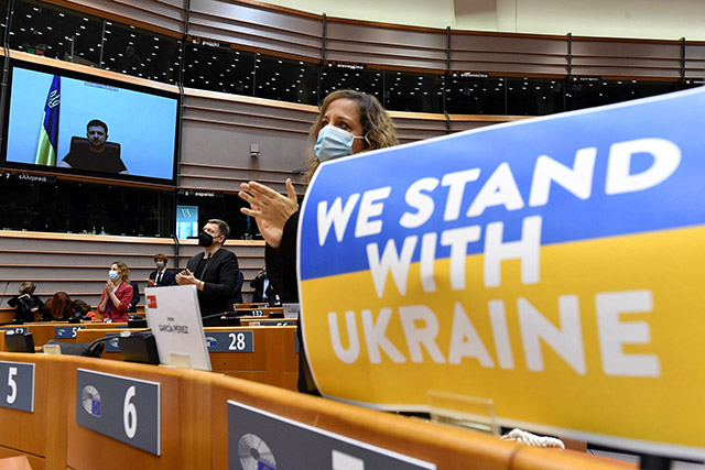 EU agrees to provide an additional €500 million for arms supplies to Ukraine