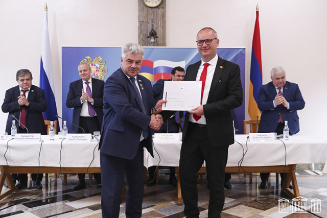 NA Deputy Aleksey Sandikov Handed Over Letter of Acknowledgement for Contribution in Russian-Armenian Relations